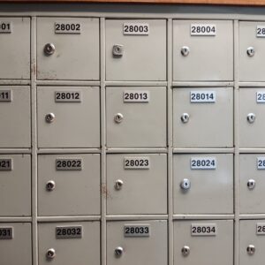 lockers for workers in mumbai